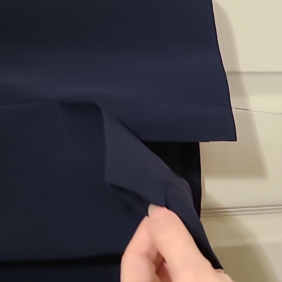 Navy Dress for Success 2 piece suit. Jacket/skirt. Size 6 fits a 4. - Picture 7 of 15